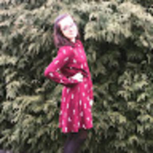 Meet your Posher, Chloe